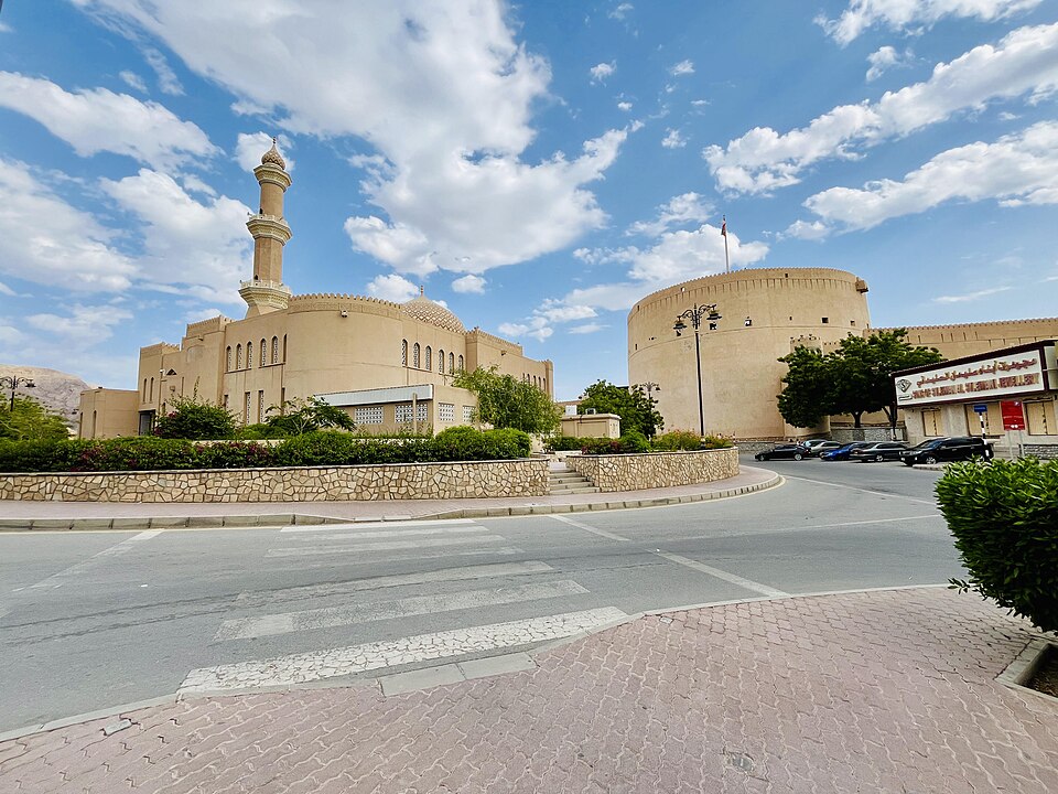 قلعة نزوى، عُمان